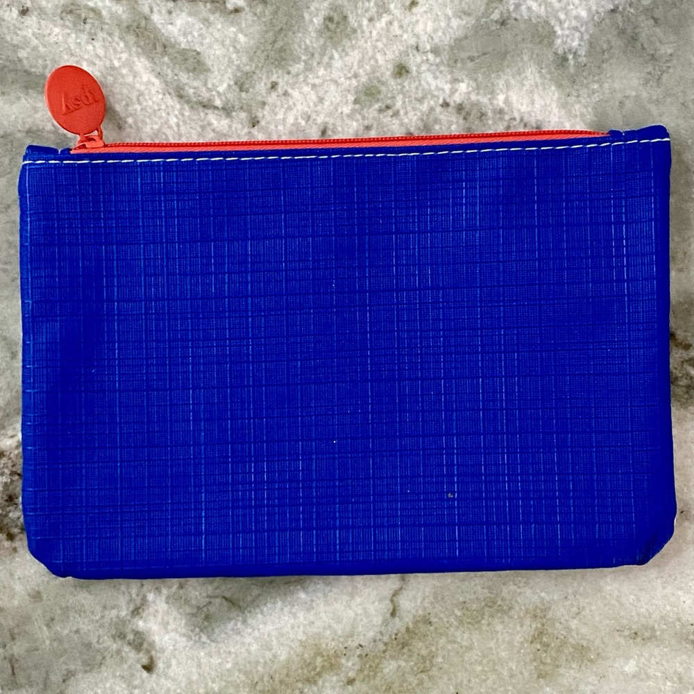 Ipsy Cosmetics Glam Bag~Blue/White Colorblock With Coral Zipper And Lining~New